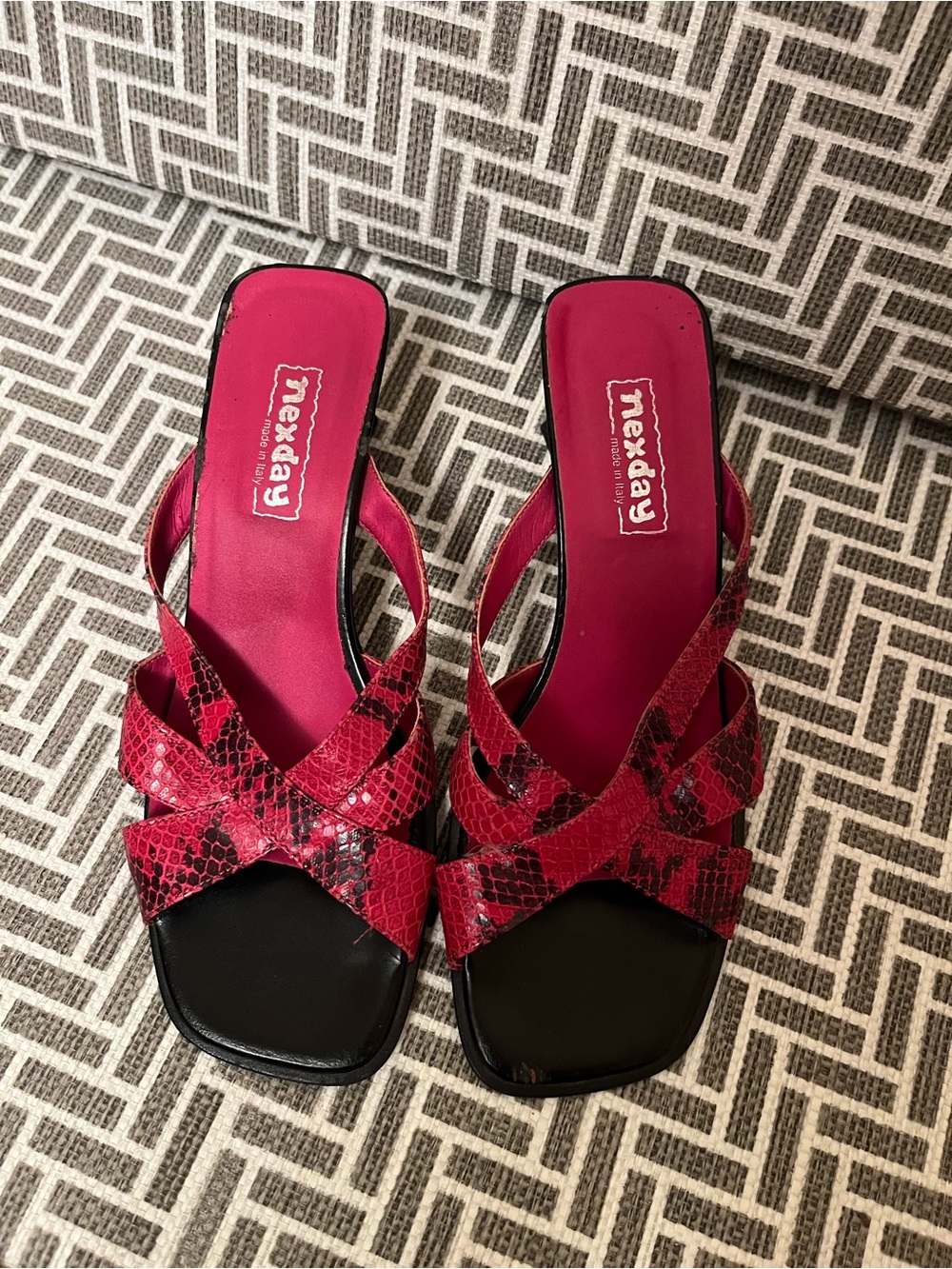 Fuchsia and black Snake-Print Slide Sandals for Women